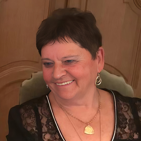 SCHOORS PAULA
